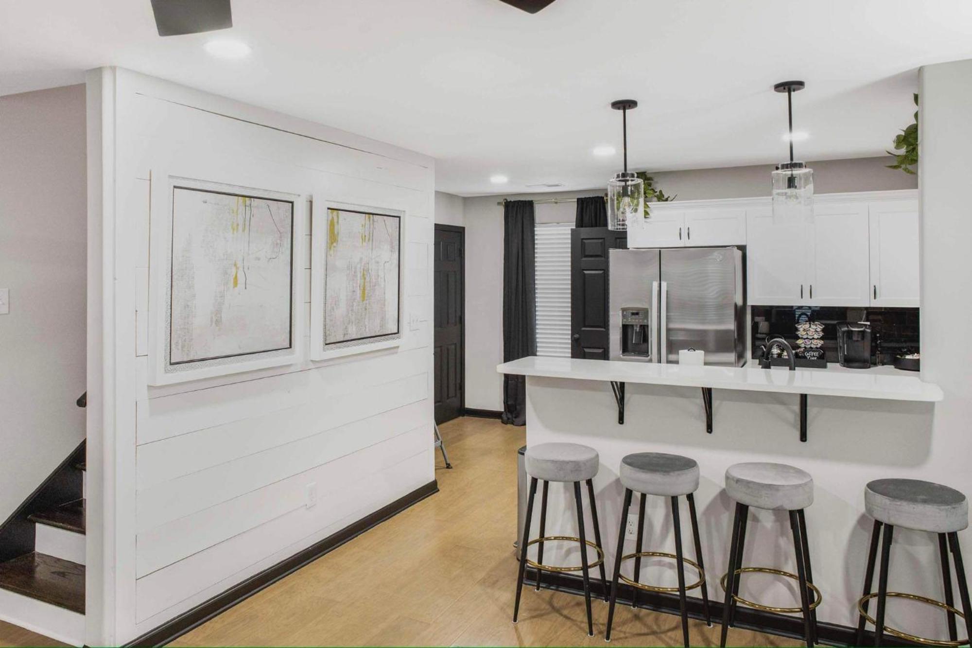Ev, Family Friendly, Close To Downtown
